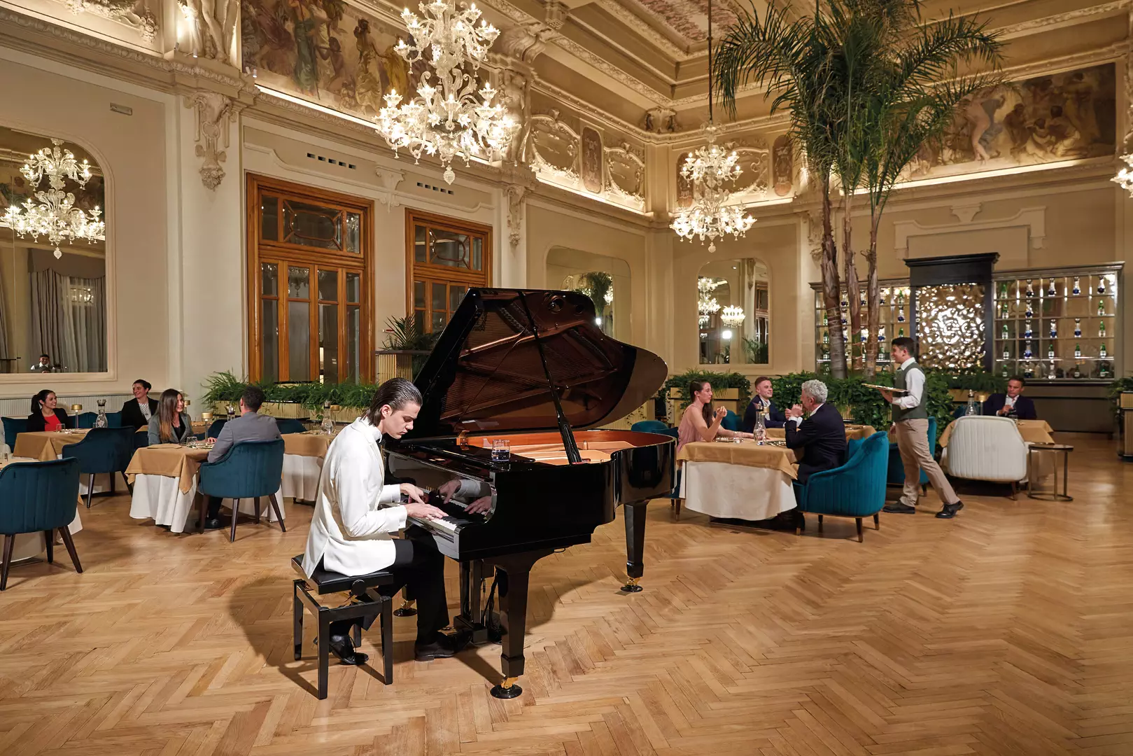 immagine stanza con pianoforte pernice agenzia di comunicazione bergamo
