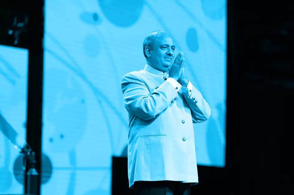 immagine shekhar mehta rotary italia giugno 2022 pernice agenzia di comunicazione bergamo
