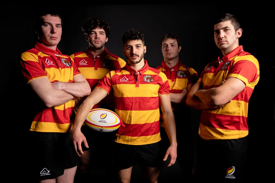 immagine giocatori rugby bergamo con pernice agenzia di comunicazione bergamo