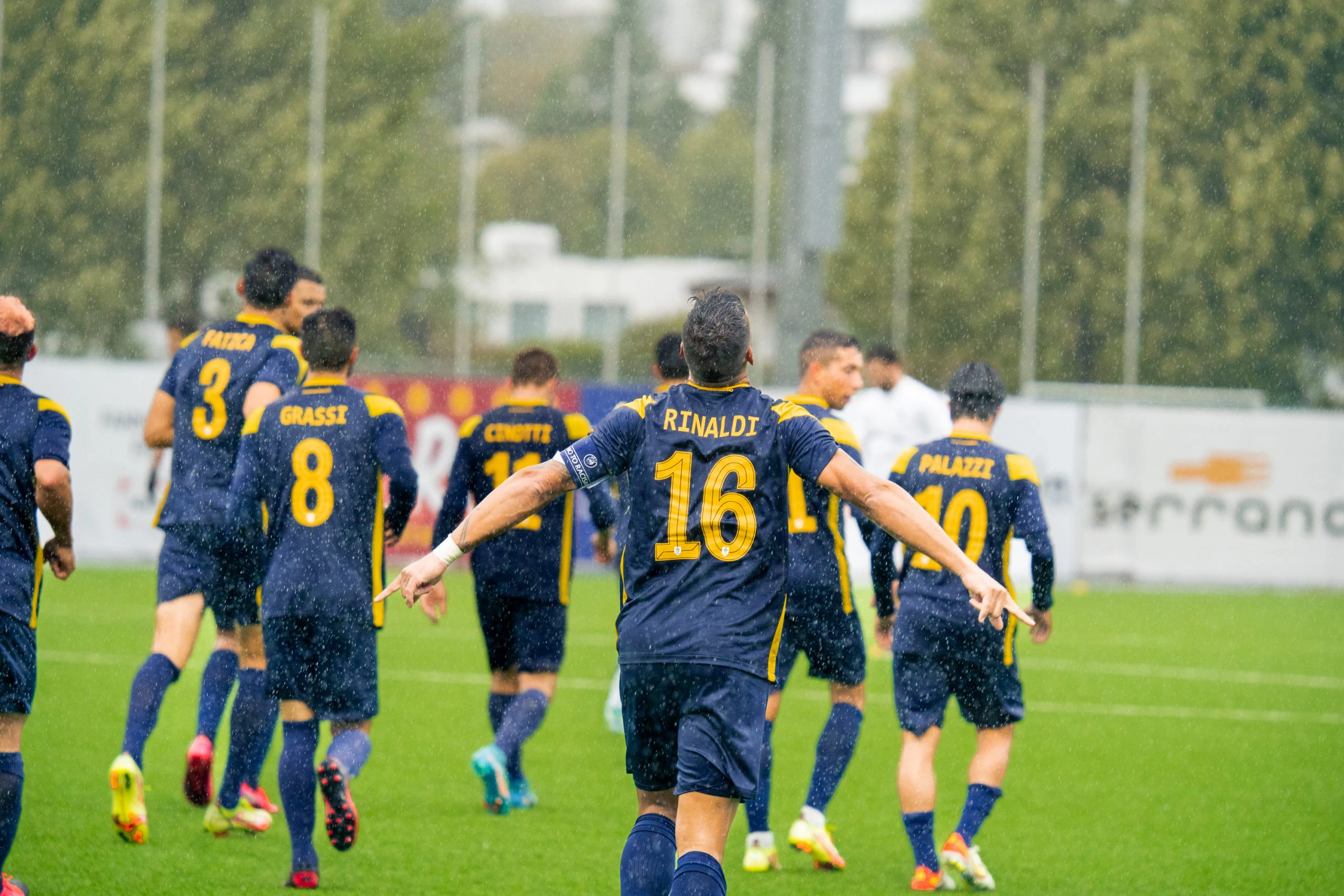 immagine esultanza di squadra