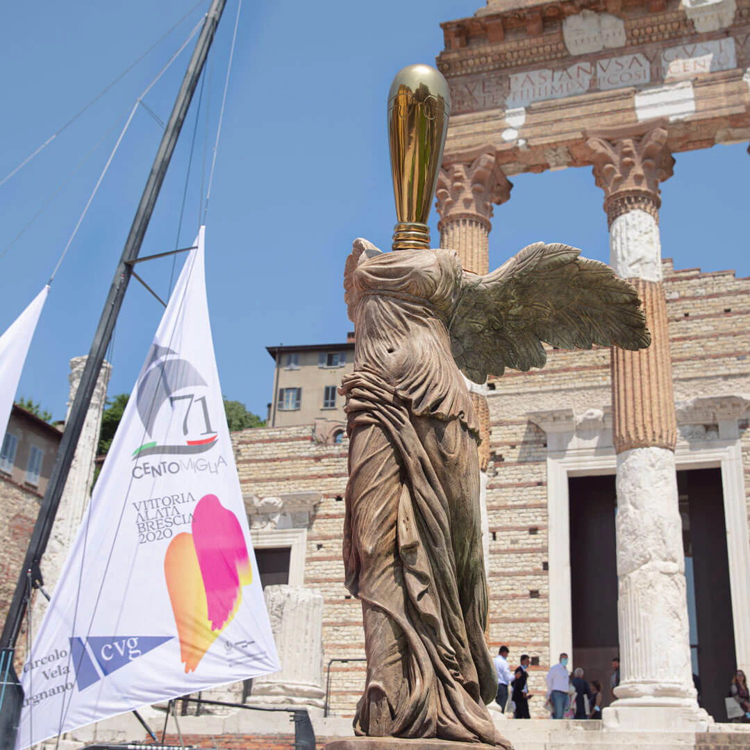 foto statua vittoria alata