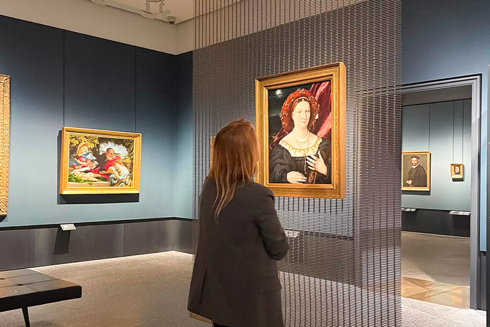 immagine mostra la donna nell'arte for you e pernice agenzia comunicazione bergamo